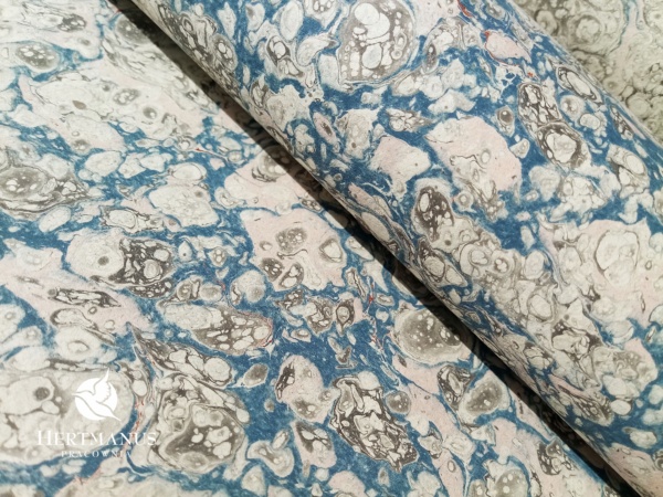 papier marmurkowy szaro-niebieski zenzero II, papier marmoryzowany, papier marmurkowy malowany ręcznie na powierzchni wody, papier introligatorski, dla konserwatorów papieru, hertmanus, marbled paper
